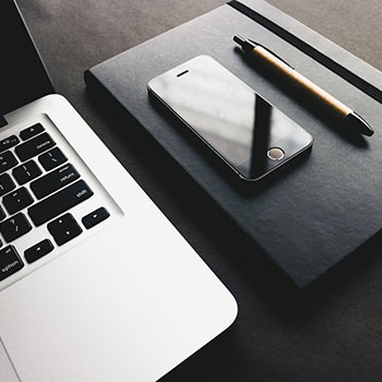 独家揭秘！主持人在深夜遭遇秘闻引爆全场，人人影视全网炸锅